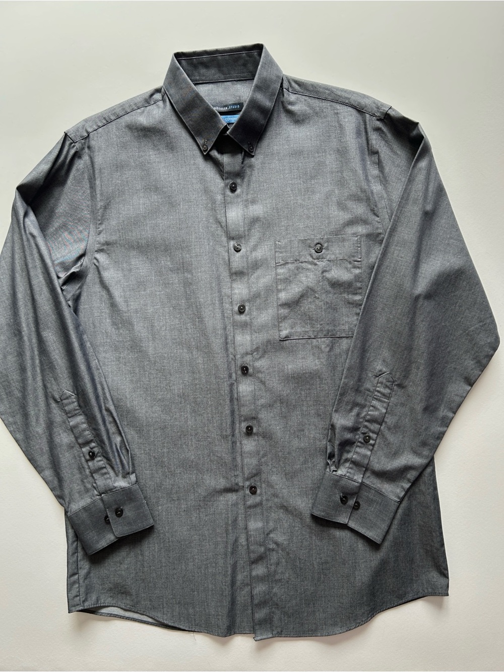 Van Heusen Studio Slim Fit Men's Long Sleeve Button Down Shirt in Charcoal Gray
